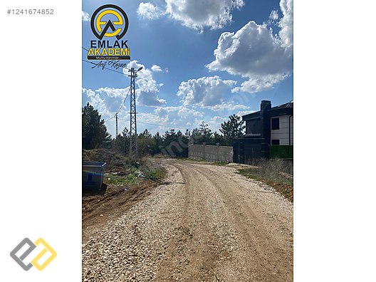 NOVADA AVM YANI SATILIK VİLLA ARSASI